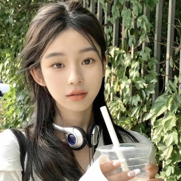布霍费尔：仁慈的特工