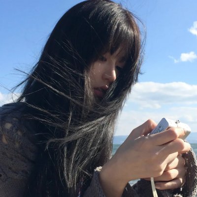 隔楼女孩：我们之间的层距